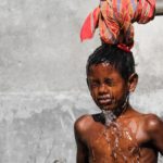 冷たい水のシャワーで体温は下がりきらない！やはり氷風呂がベスト